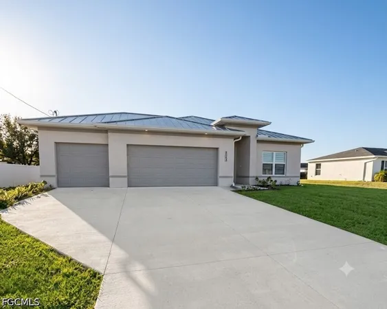 $2,395 | 3082 Northwest 4th Avenue, Cape Coral, FL 33993