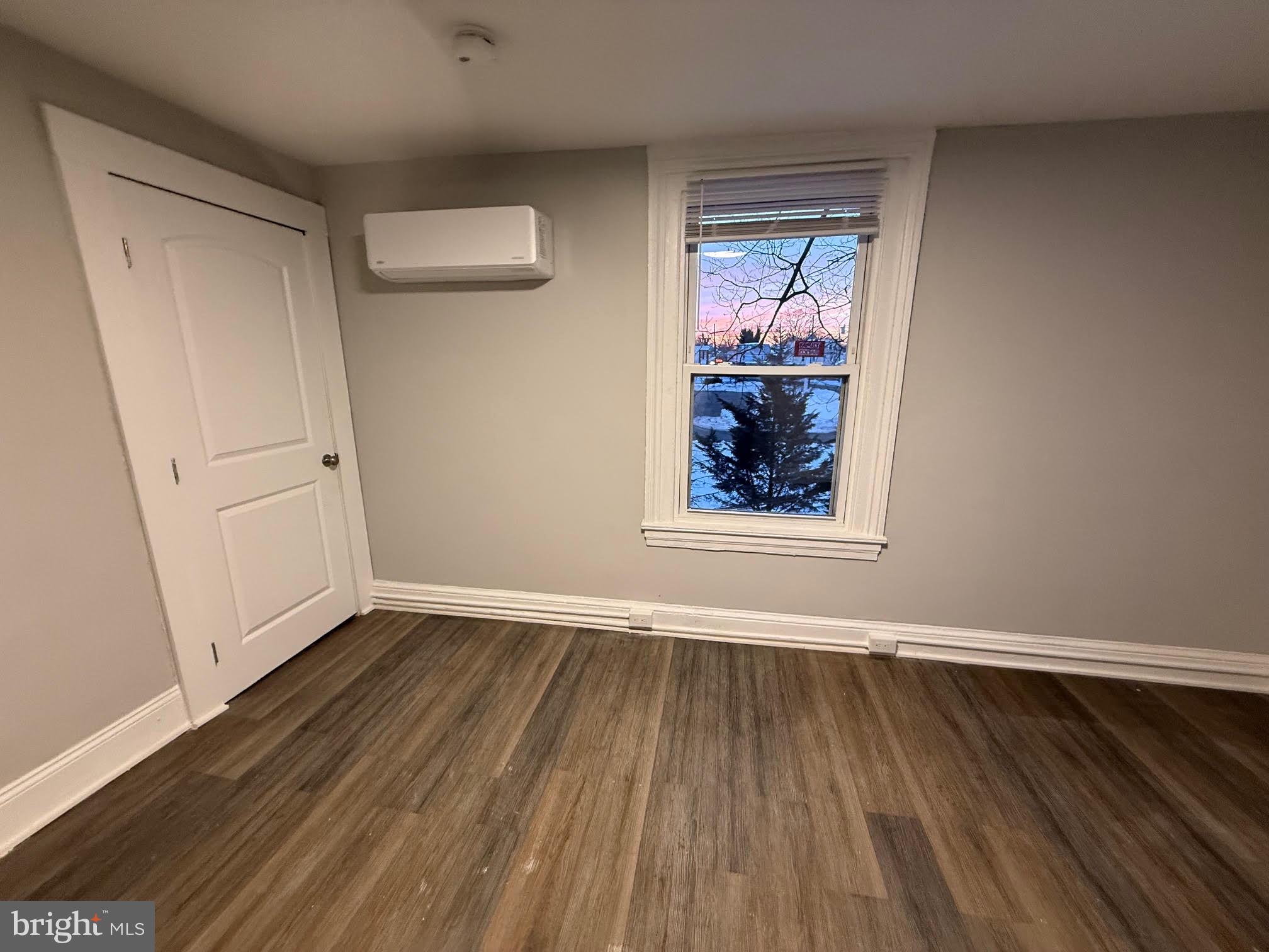 212 Warren Street, Unit 4 Beverly, NJ 08010 - Photo 7 of 16