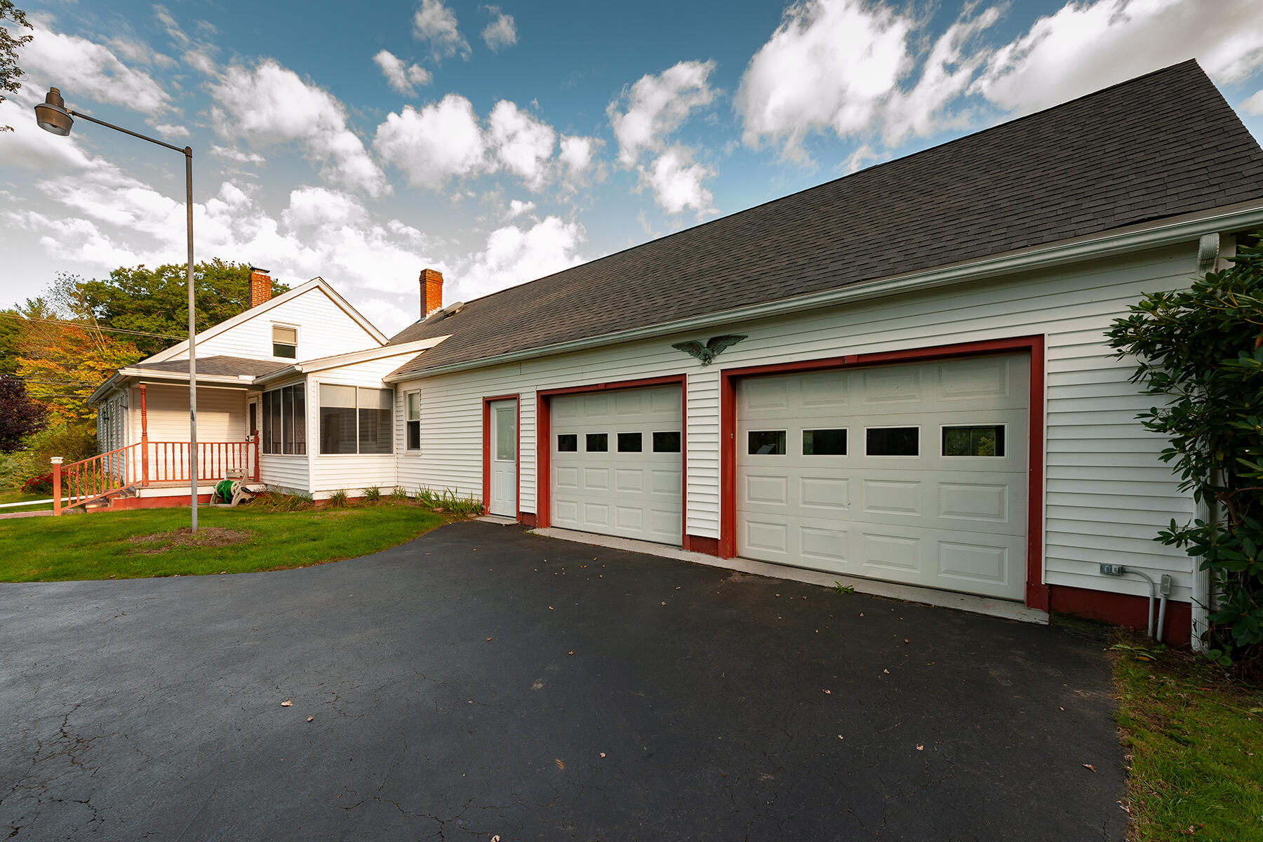 2054 State Road Eliot, ME 03903 - Photo 24 of 34 24 Attached Garage