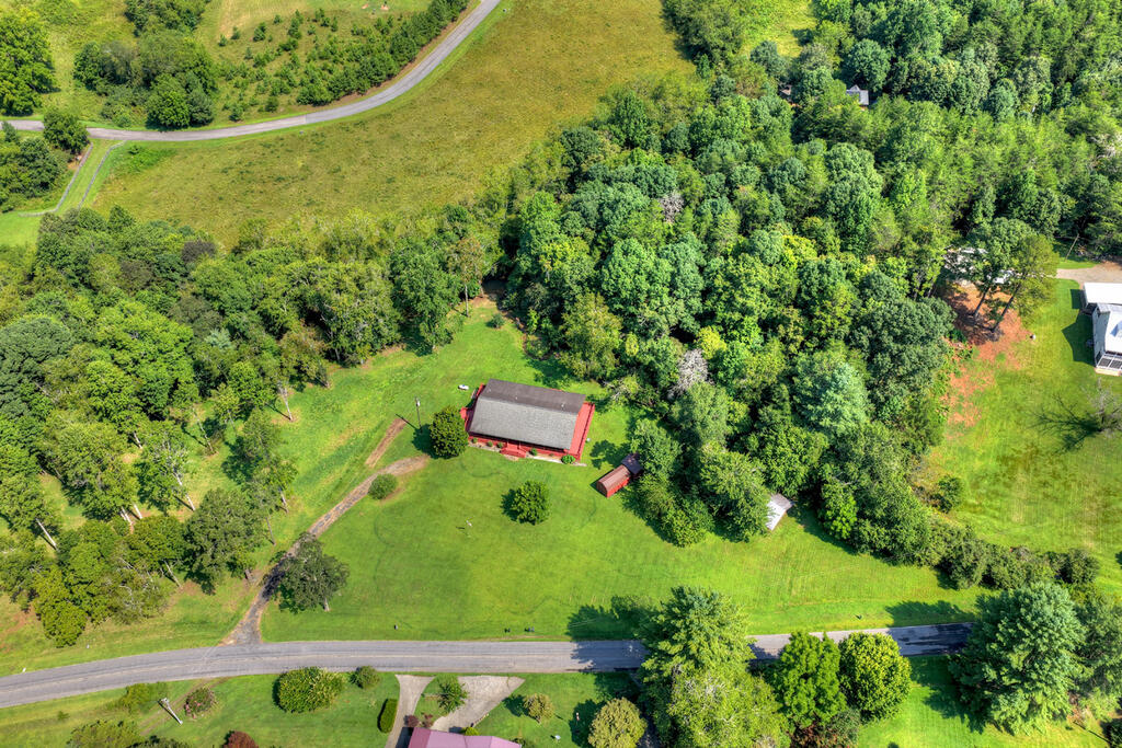 1792 Wolfcreek Road Murphy, NC 28906 - Photo 3 of 61 Gallery Image 3