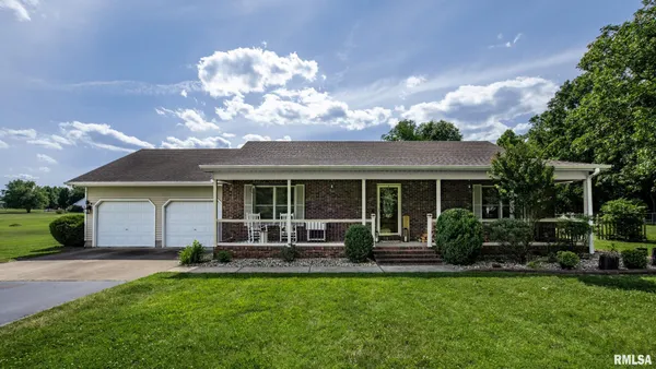 $329,900 | 11539 Sherry Lynn Drive, Carbondale, IL 62901