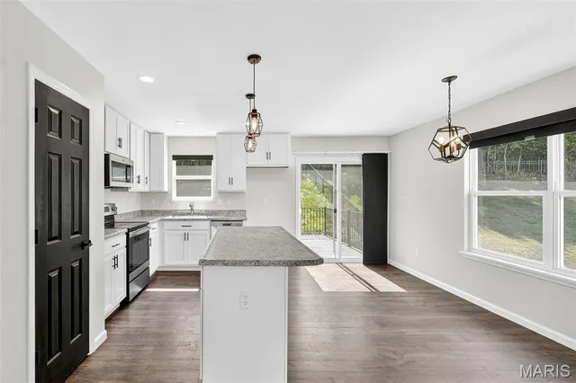 $285,000 | 8271 Obrien Drive, Cedar Hill, MO 63016