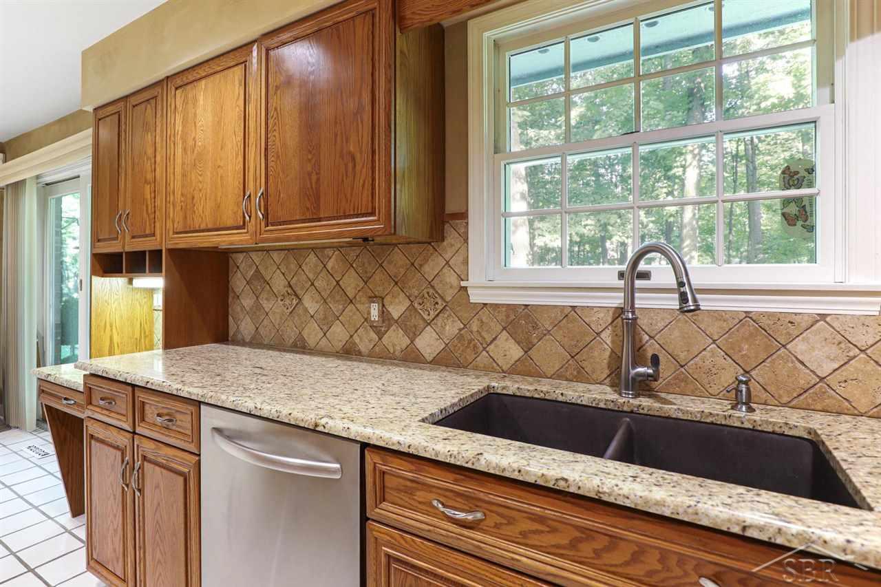 768 Wren Road Frankenmuth, MI 48734 - Photo 22 of 59 50056921-21.JPG