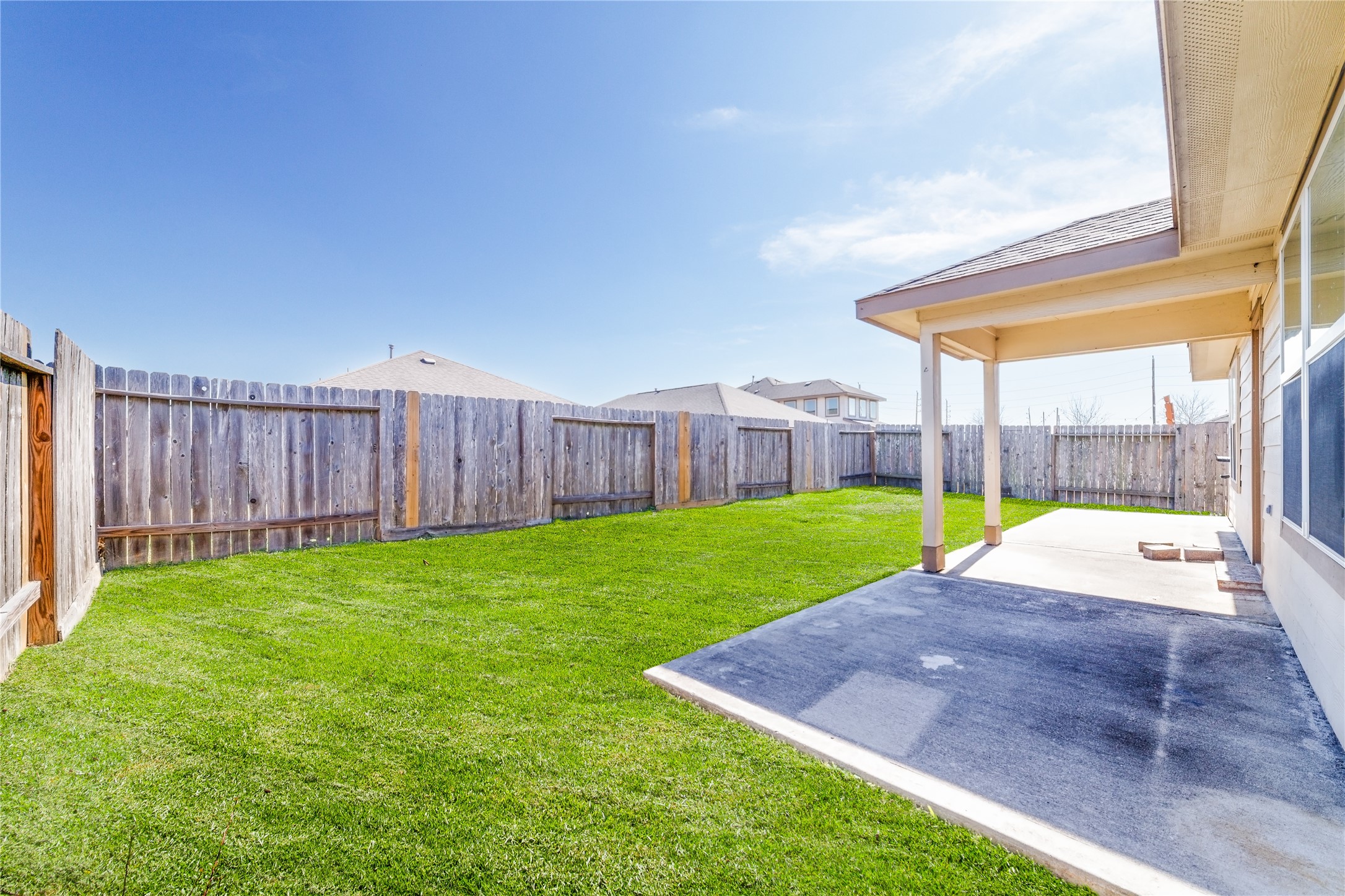 8307 Oakleaf Meadow Court Rosharon, TX 77583 - Photo 31 of 39 a view of outdoor space with backyard