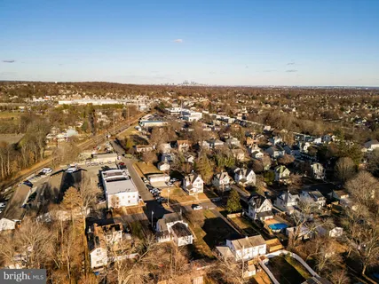 $749,900 | 206 South Swarthmore Avenue, Swarthmore, PA 19081