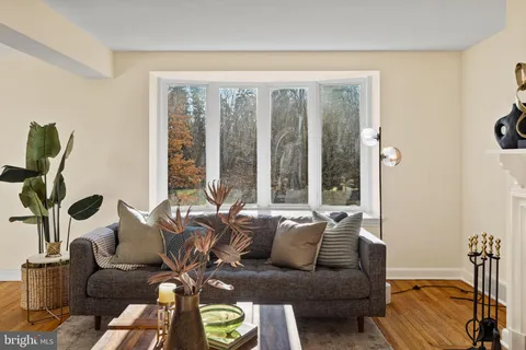 $749,900 | 206 South Swarthmore Avenue, Swarthmore, PA 19081