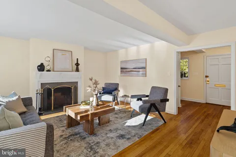 $749,900 | 206 South Swarthmore Avenue, Swarthmore, PA 19081