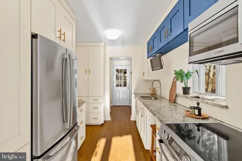 $749,900 | 206 South Swarthmore Avenue, Swarthmore, PA 19081