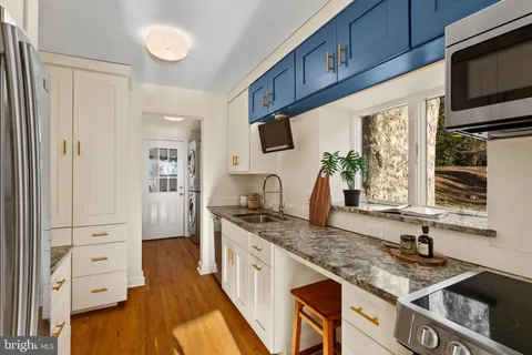 $749,900 | 206 South Swarthmore Avenue, Swarthmore, PA 19081