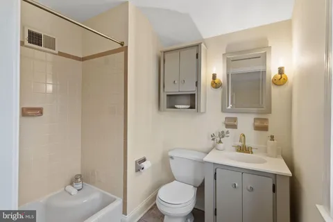 $749,900 | 206 South Swarthmore Avenue, Swarthmore, PA 19081