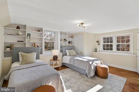 $749,900 | 206 South Swarthmore Avenue, Swarthmore, PA 19081