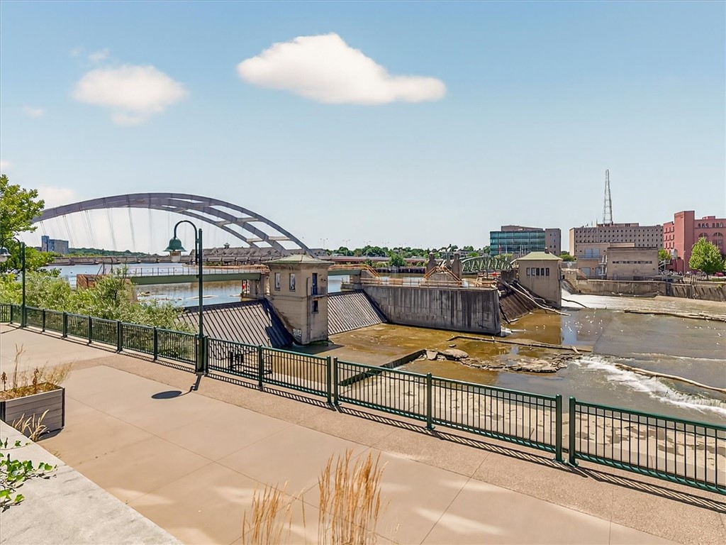 102 Court Street, Unit 2 Rochester, NY 14604 - Photo 3 of 36