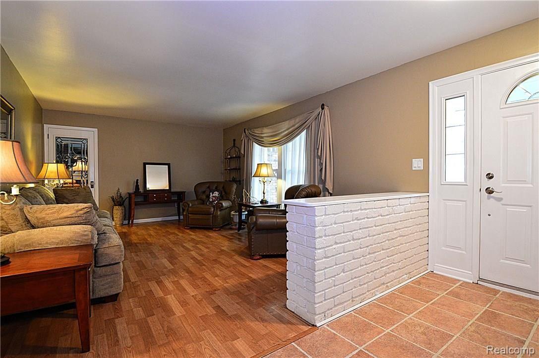 896 Fieldstone Drive Rochester, MI 48309 - Photo 6 of 48 fsi 17.jpg