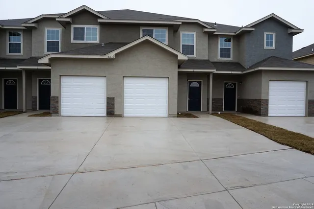 $1,400 | 16839 Dancing Ava, Unit 1, Selma, TX 78154