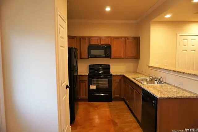 $1,400 | 16839 Dancing Ava, Unit 1, Selma, TX 78154