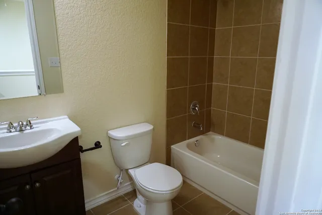 $1,400 | 16839 Dancing Ava, Unit 1, Selma, TX 78154