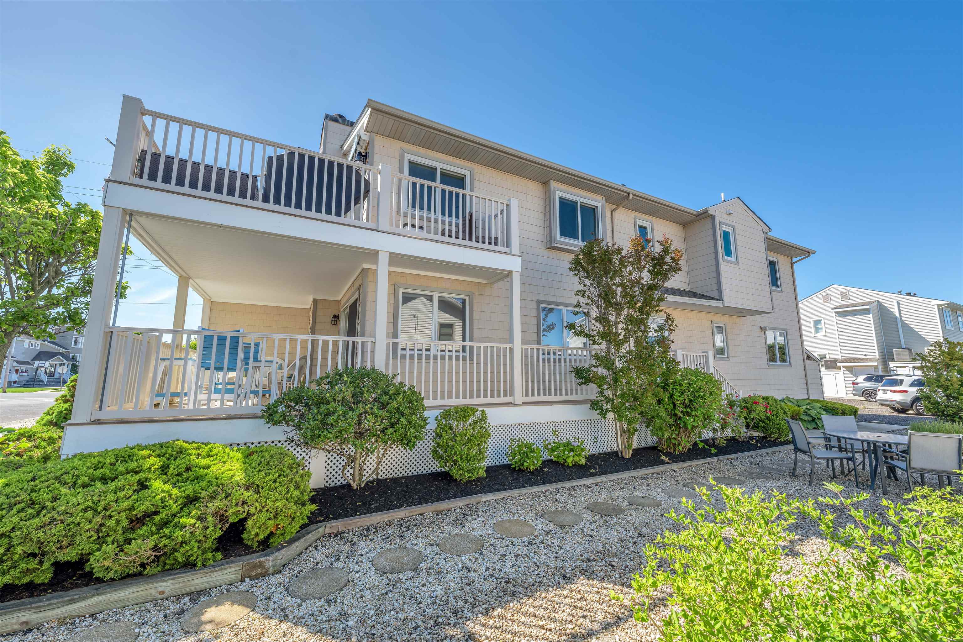 281 68th Street, Unit EAST Avalon, NJ 08202 - Photo 4 of 42