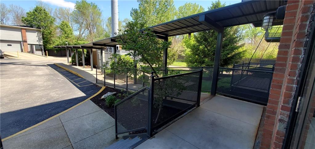 55 South Harding Street, Unit 106 Indianapolis, IN 46222 - Photo 30 of 34