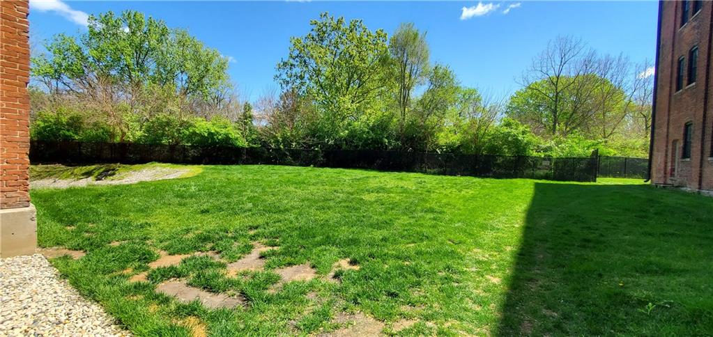 55 South Harding Street, Unit 106 Indianapolis, IN 46222 - Photo 31 of 34