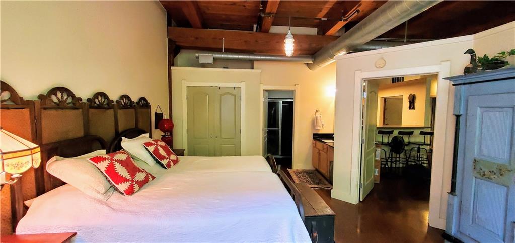 55 South Harding Street, Unit 106 Indianapolis, IN 46222 - Photo 6 of 34