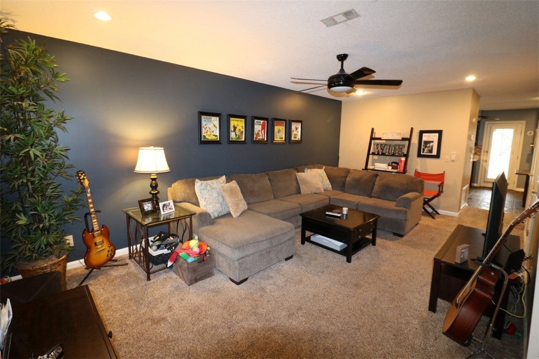 1761 Wire Road, Unit 9 Auburn, AL 36832 - Photo 3 of 18 Gallery Image 3
