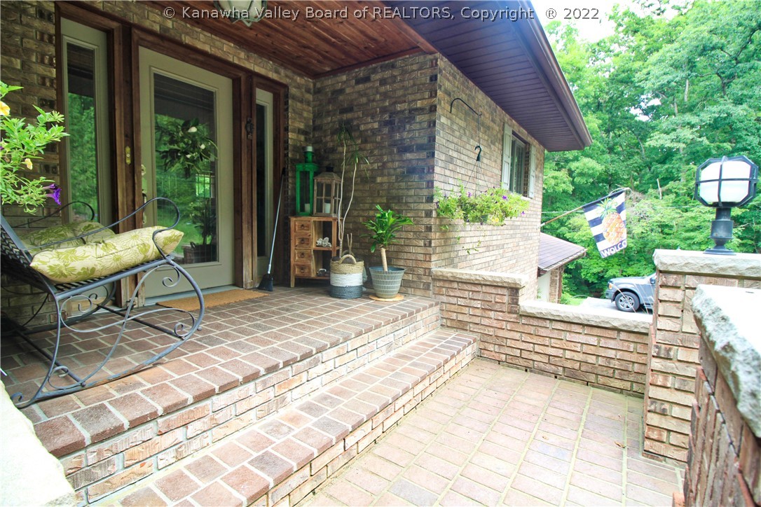 141 Myrtle Tree Road South Charleston, WV 25309 - Photo 7 of 32 Gallery Image 7