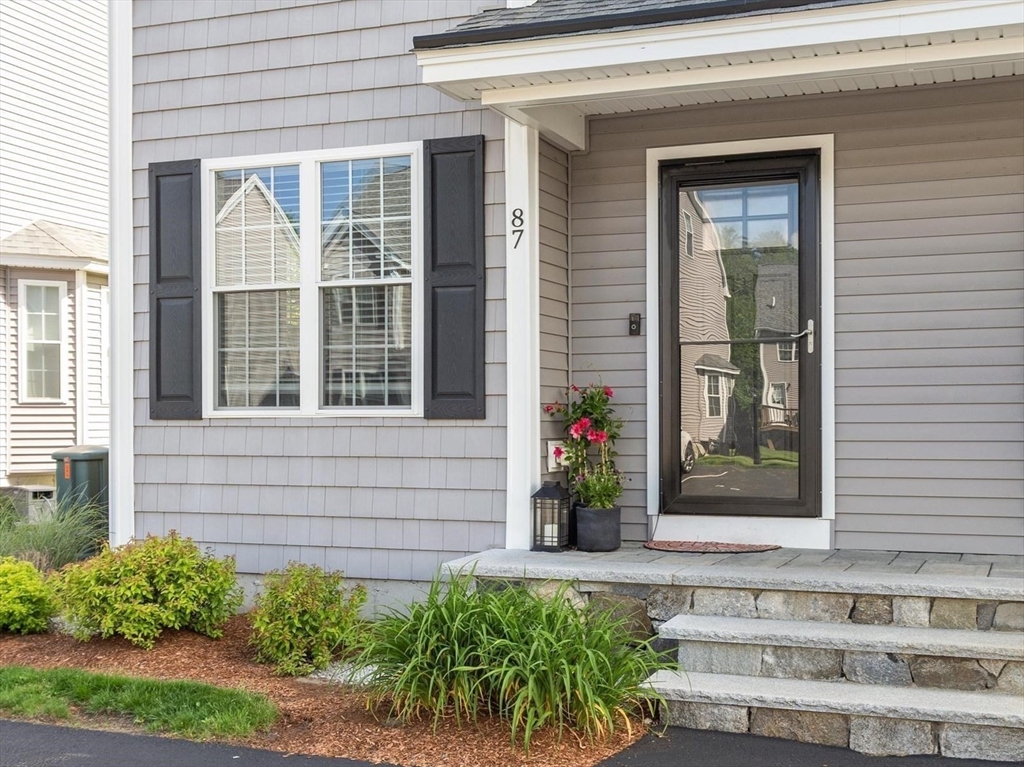 87 Riley Road, Unit 87 Tyngsborough, MA 01879 - Photo 5 of 28