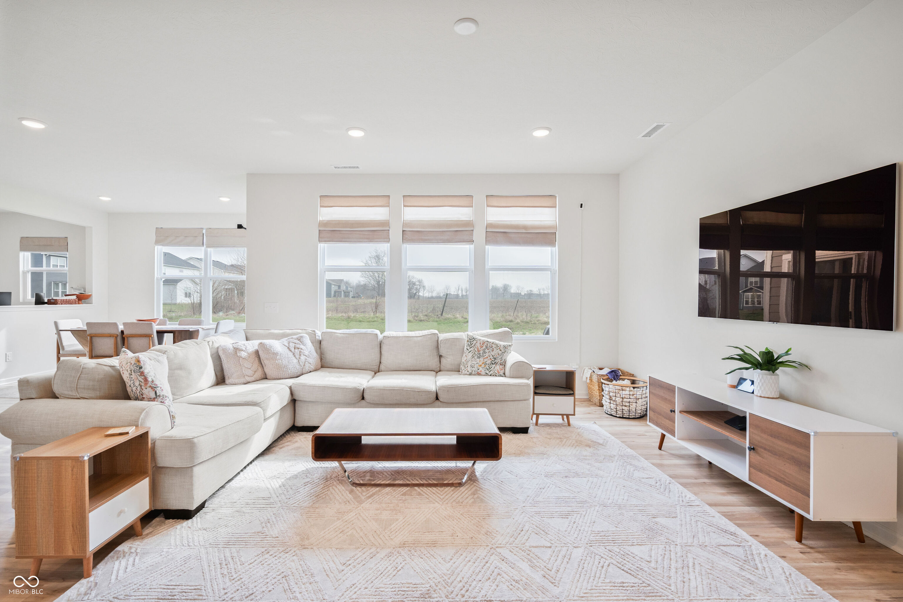 7255 Legends Way Whitestown, IN 46075 - Photo 4 of 35