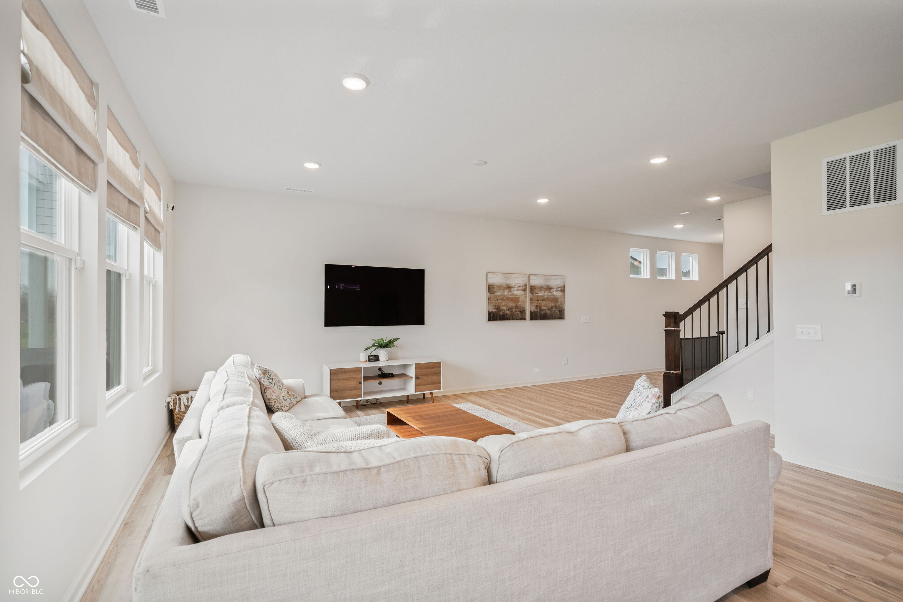 7255 Legends Way Whitestown, IN 46075 - Photo 5 of 35