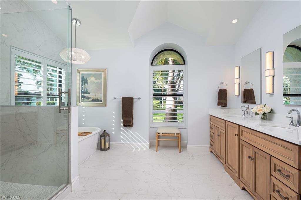 196 Monterey Drive Naples, FL 34119 - Photo 21 of 33