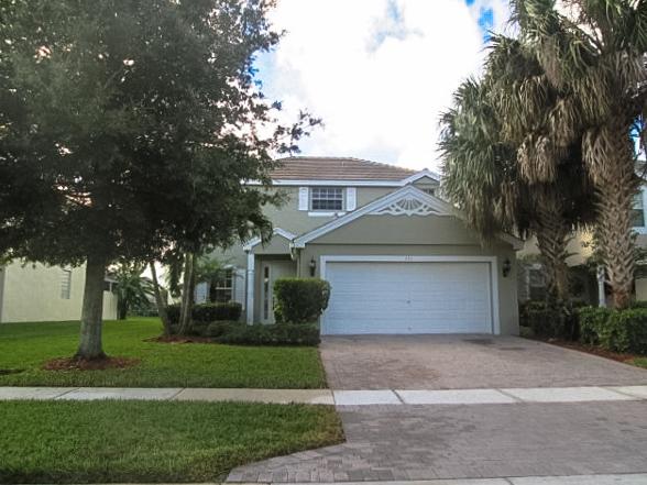 151 Hamilton Terrace Wellington, FL 33414 - Photo 1 of 20 Front