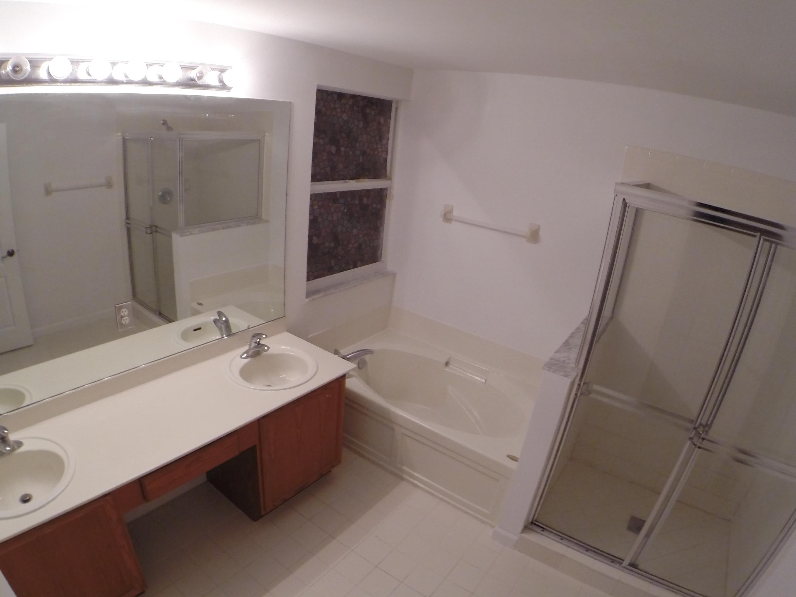 151 Hamilton Terrace Wellington, FL 33414 - Photo 12 of 20 Master Bathroom