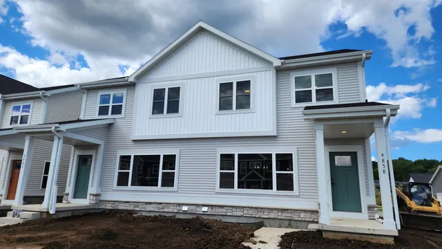 $2,950 | 4858 Suelo, Fitchburg, WI 53711