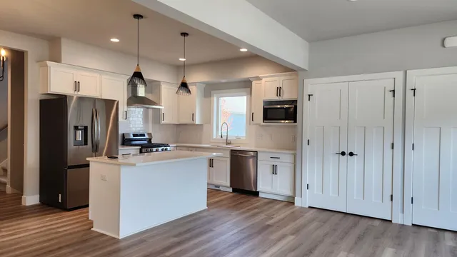 $2,950 | 4858 Suelo, Fitchburg, WI 53711