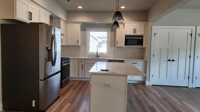 $2,950 | 4858 Suelo, Fitchburg, WI 53711