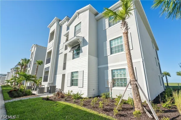 $1,975 | 43993 Boardwalk Loop, Unit 1911, Punta Gorda, FL 33982