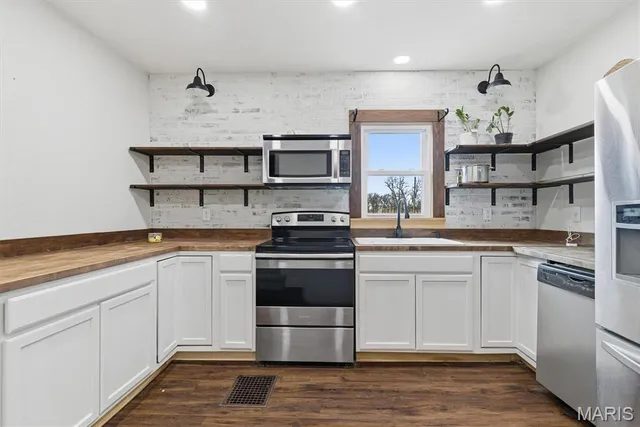 $269,000 | 1105 West Clouse Street, Mountain Grove, MO 65711