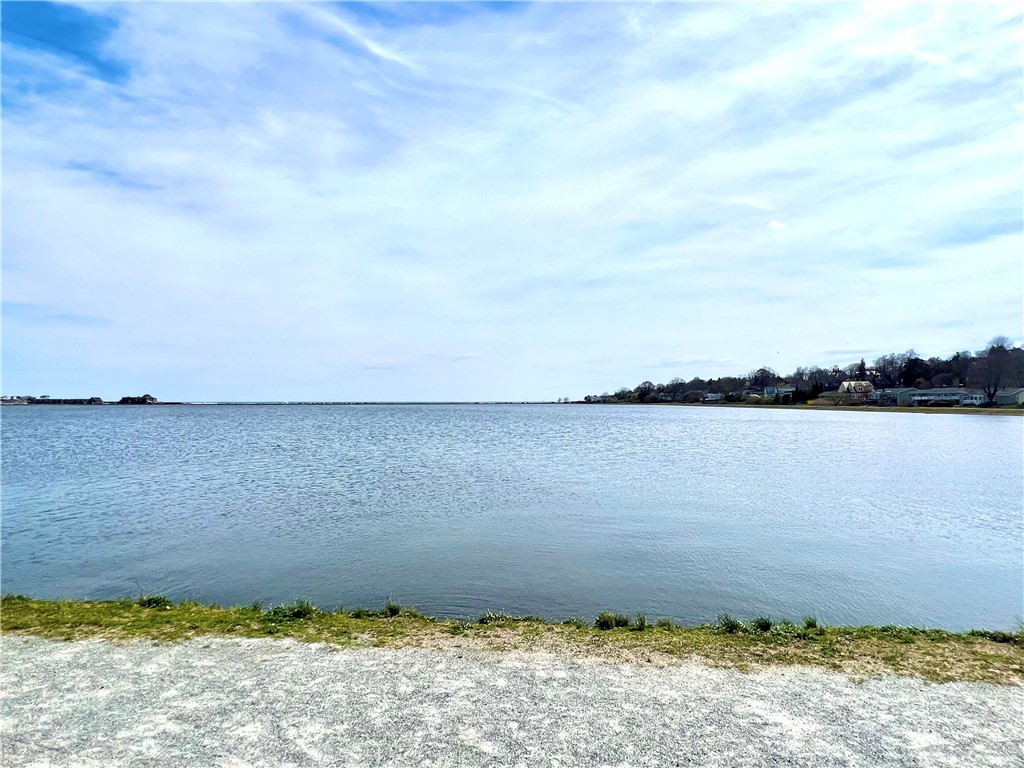 12 Ellery Road Newport, RI 02840 - Photo 20 of 21