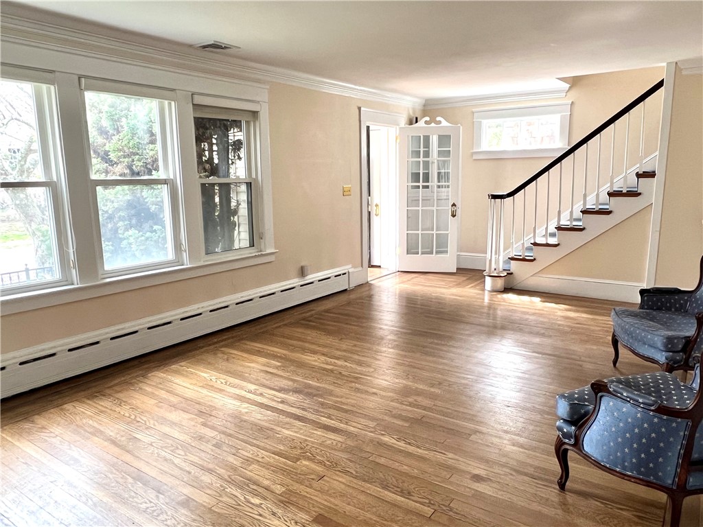 12 Ellery Road Newport, RI 02840 - Photo 3 of 21
