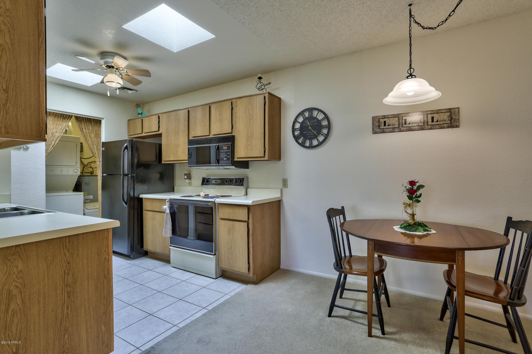 14300 West Bell Road, Unit 439 Surprise, AZ 85374 - Photo 12 of 20 Kitchen_Dining.jpg