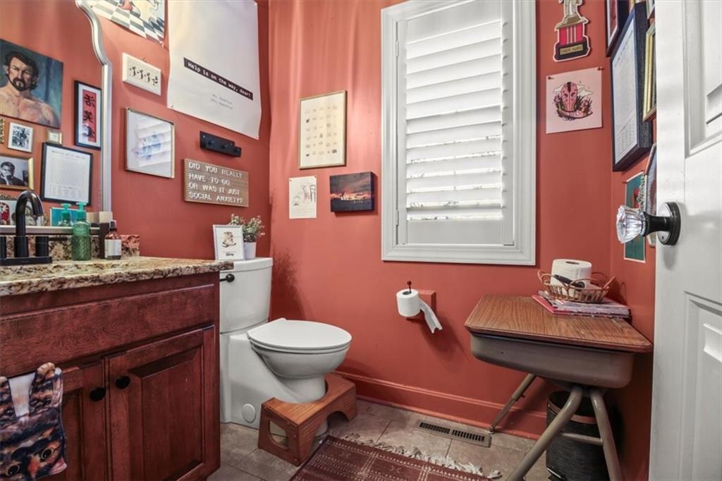 1854 Northeast Park Ridge Drive Lee's Summit, MO 64064 - Photo 16 of 34