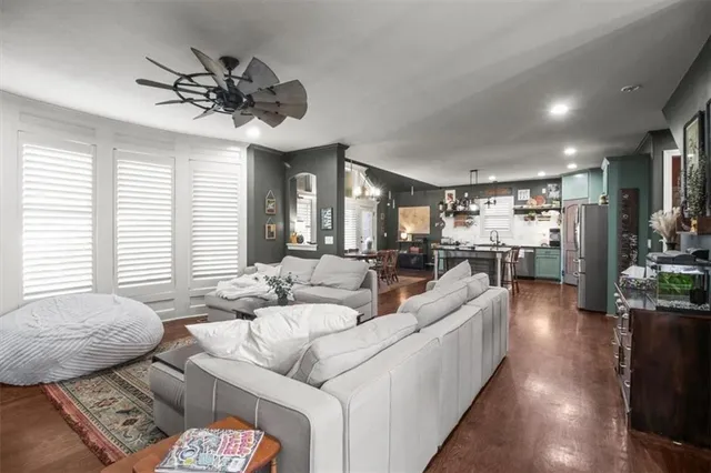 $575,000 | 1854 Northeast Park Ridge Drive, Lee's Summit, MO 64064