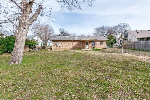 $275,000 | 914 West Avenue F, Garland, TX 75040