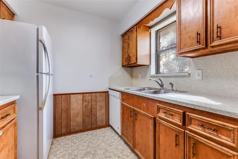 $275,000 | 914 West Avenue F, Garland, TX 75040