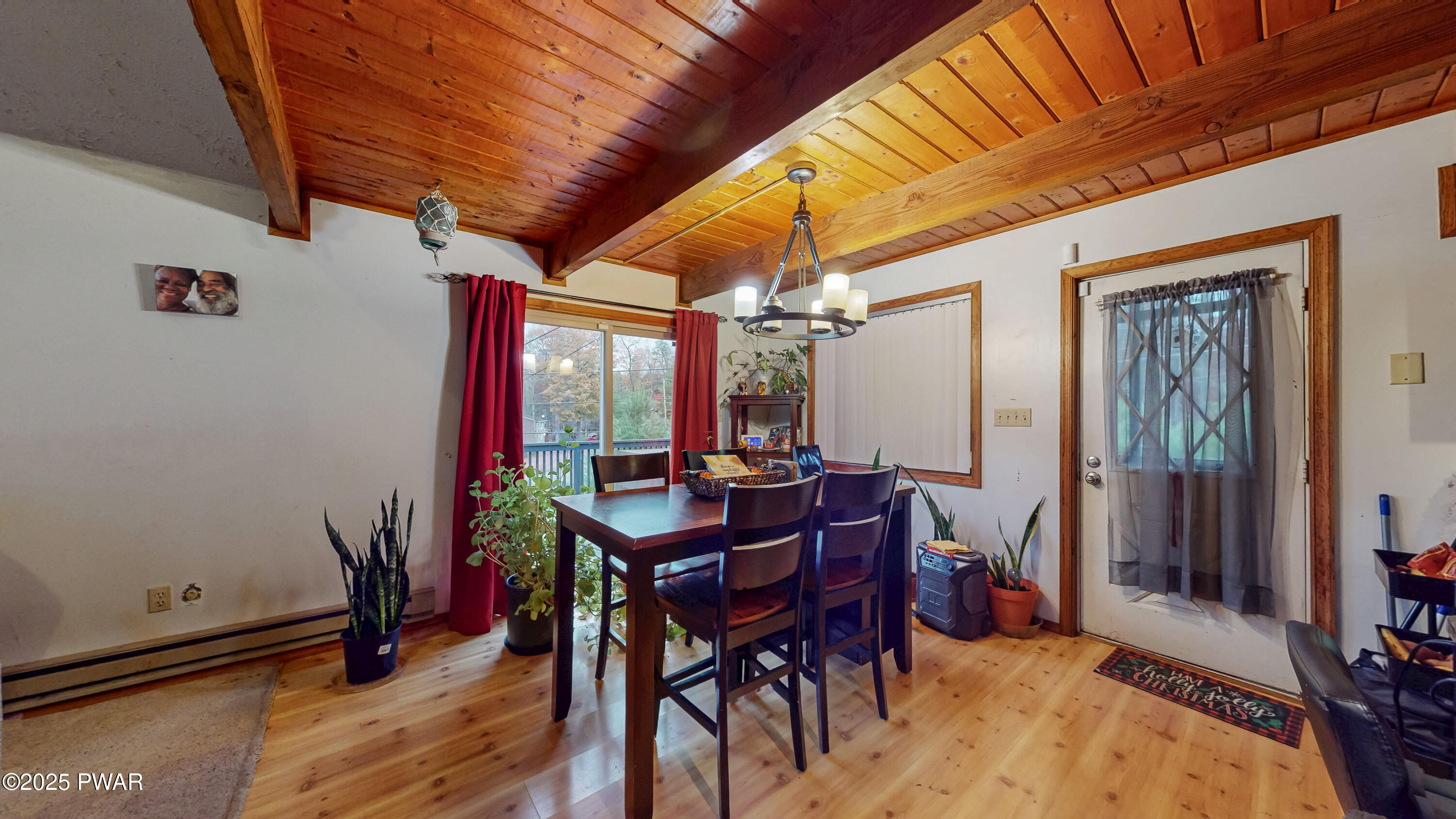129 Stafford Drive Bushkill, PA 18324 - Photo 4 of 36