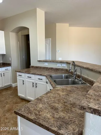 $2,490 | 7024 South Claiborne Avenue, Gilbert, AZ 85298