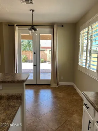 $2,490 | 7024 South Claiborne Avenue, Gilbert, AZ 85298