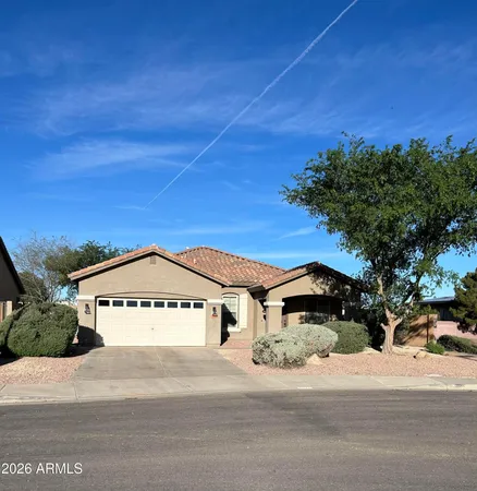 $2,490 | 7024 South Claiborne Avenue, Gilbert, AZ 85298