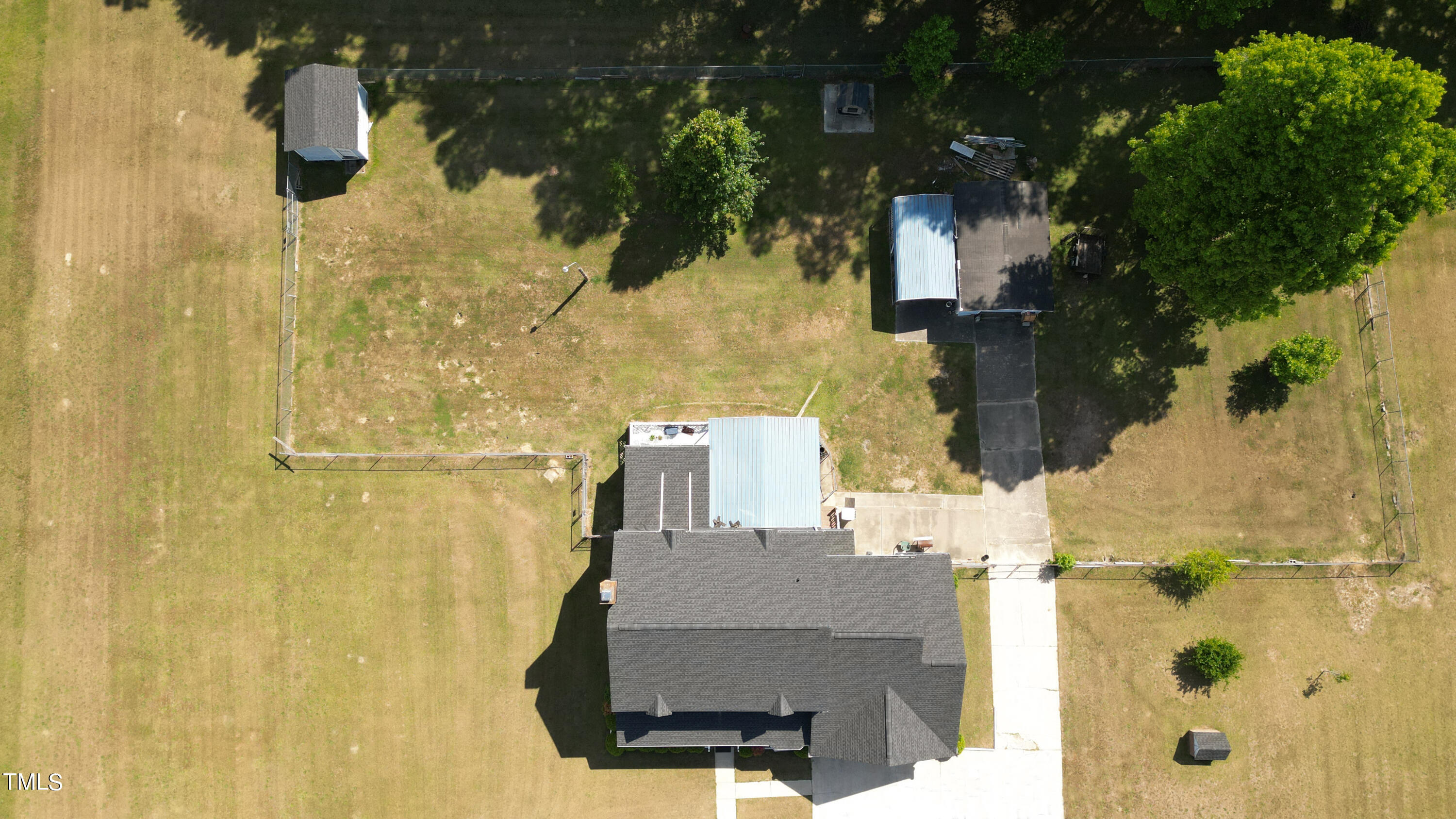 1808 Little Devine Road Selma, NC 27576 - Photo 37 of 44 48