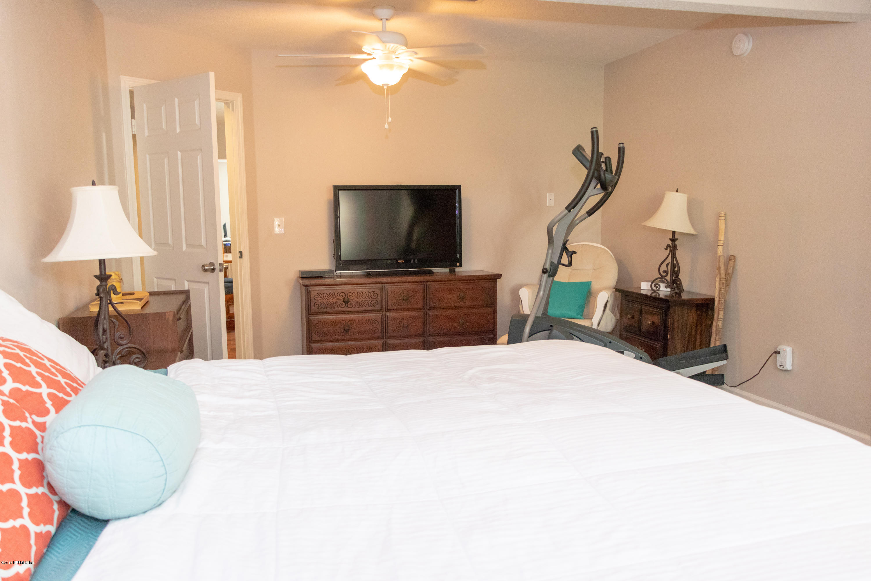 6566 Brooklyn Bay Road Keystone Heights, FL 32656 - Photo 14 of 37 Master Bedroom